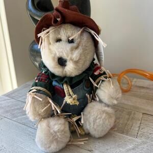 2001 Starbucks Scarecrow Bear